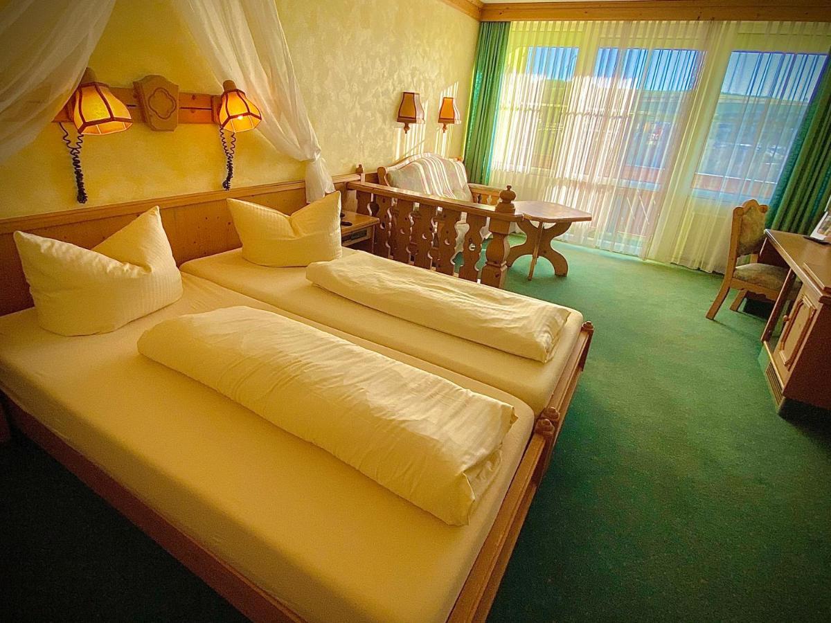 Meister Baer Hotel Frankenwald Berg  Buitenkant foto